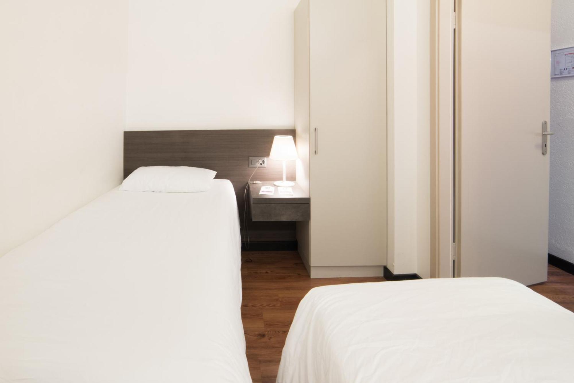 Hotel Montana Genf Szoba fotó