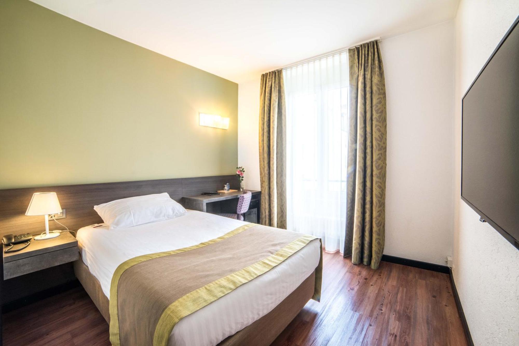 Hotel Montana Genf Szoba fotó