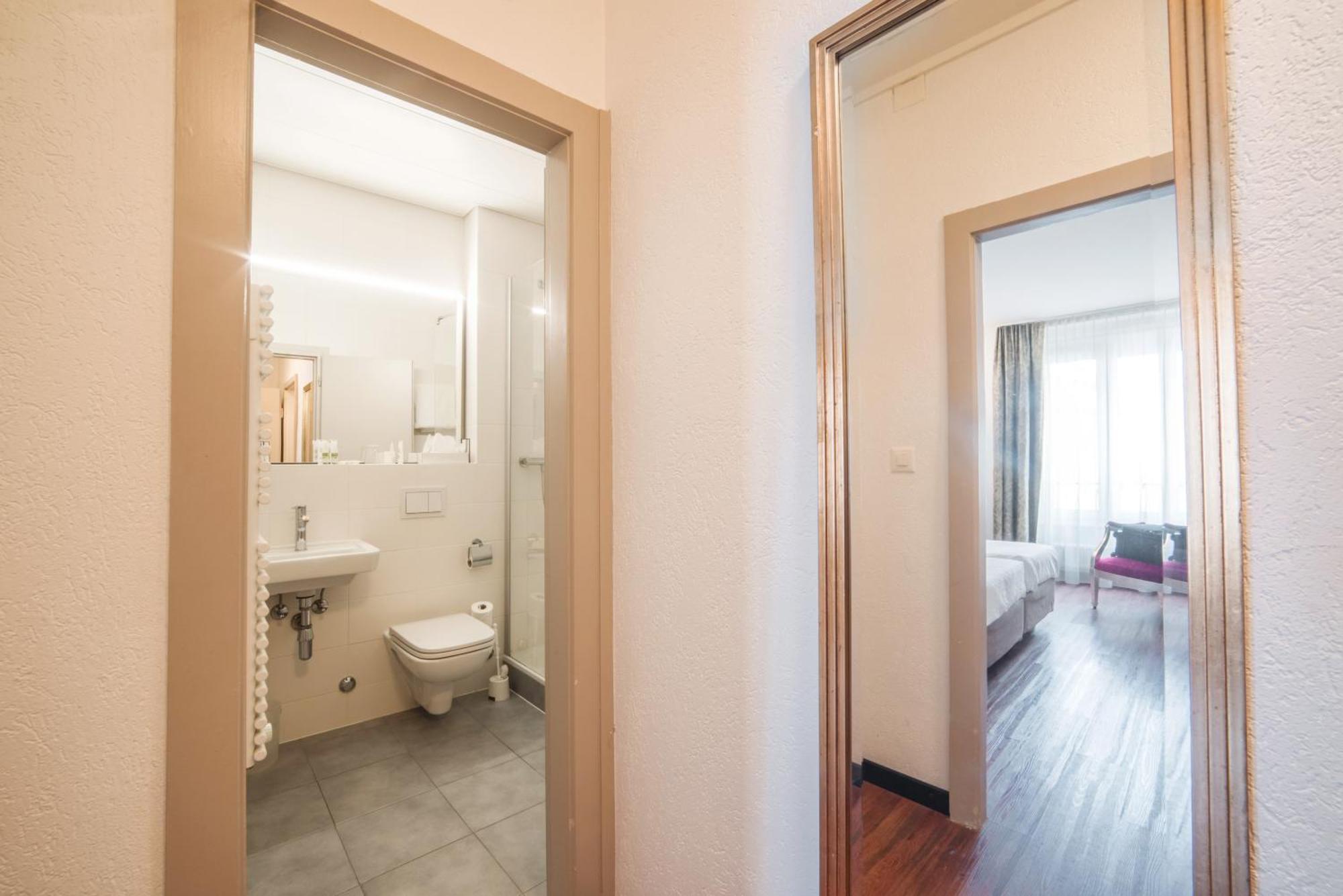 Hotel Montana Genf Szoba fotó